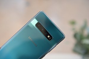 福州三星 Galaxy S10+ 8GB RAM陶瓷版以旧换新「2021报价」