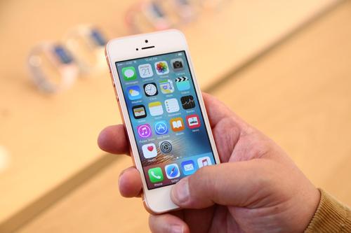 苹果 iPhone SE 2全新机回收报价「2021报价」