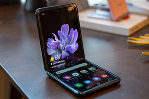 福州三星Galaxy Z Flip 8G+256G全网通全新机回收值多少钱