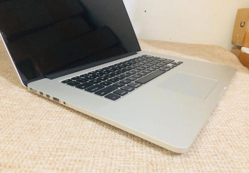 苹果19年 15寸MacBook Pro 32G固态硬盘全新机回收