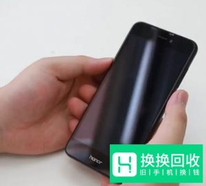 华为荣耀8青春版手机拆机换电池教程