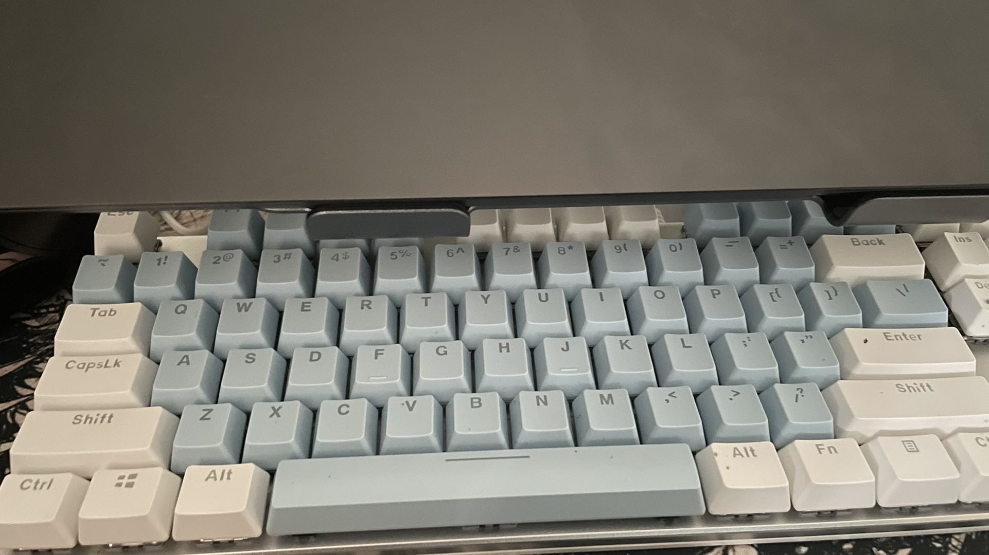 慢出一台拯救者R9000P
本本配置RTX3070+16+512
入手方式,时间:京东华东店仓库南京发货11.4号到手。
近期生产,非库存无泡水。目前价格9988
出手原因:计划有变,忙于工作无瑕游戏,出差可能也不太方便,打算换轻薄本。虽然才到手奈何实在没翻车,激活无问题不可退。
无拆无修,仅使用几天且极少使用。
附赠