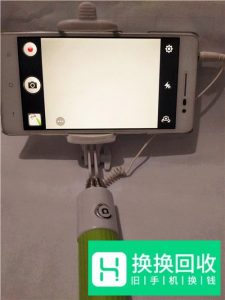 自拍杆怎么使用？