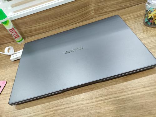 华为 MateBook D 14(i5 10210U/16GB/512GB/MX250)