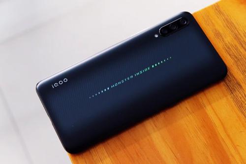 vivo iQOO Z3