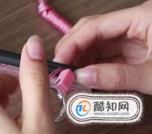 手机挂绳怎么安装