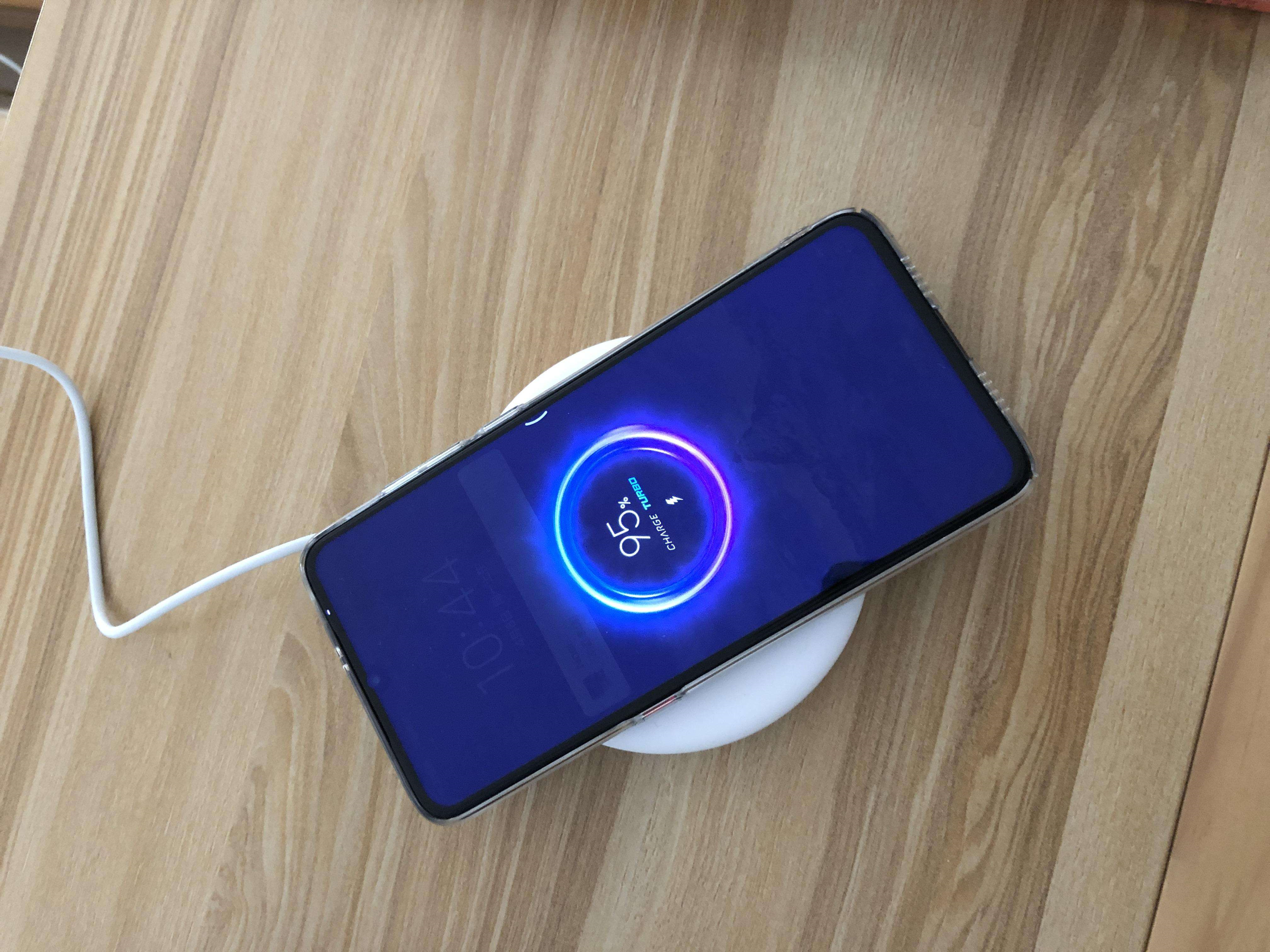 手机不能快充怎么回事
